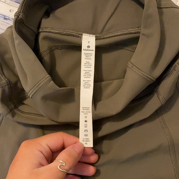 Lululemon Leggings - Picture 5 of 5